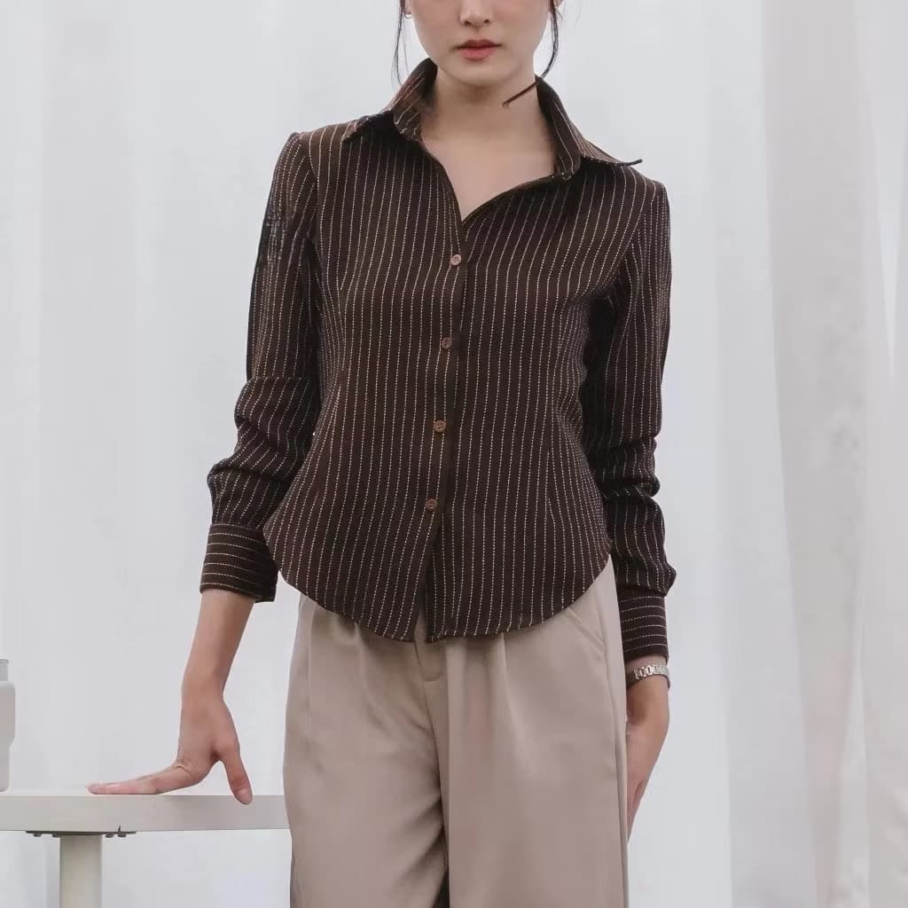 Kemeja Wanita Fitted Luna Stripe Atasan Salur Korean Style Terbaru